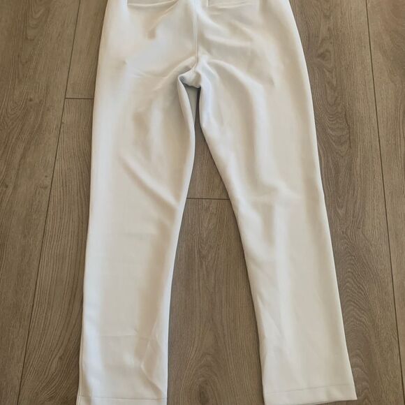 Under Armour woman’s fitted high rise ankle pants - Picture 4 of 5